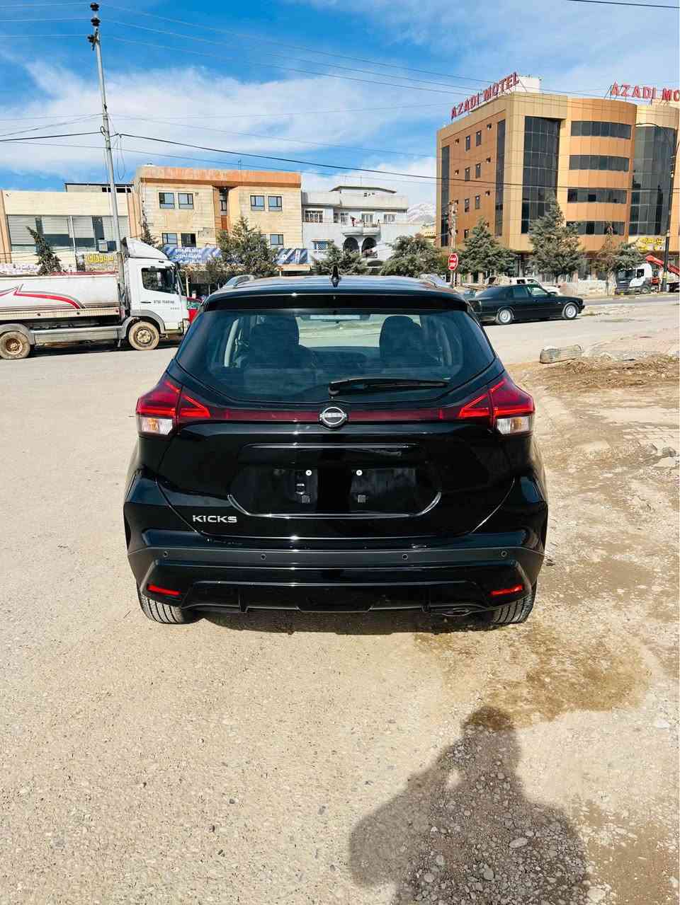 السلام عليكم 
للبيع سيارة نيسان كيكز 
موديل 2024
مواصفات S
ماشية 13 M
ضرر جاملغ امامي صبغ صفحة نفر 
شبر باب نفر صبغ 
سيارة جاهزة بدون مصرف 
استفسار 
*********** اكر, نينوى
