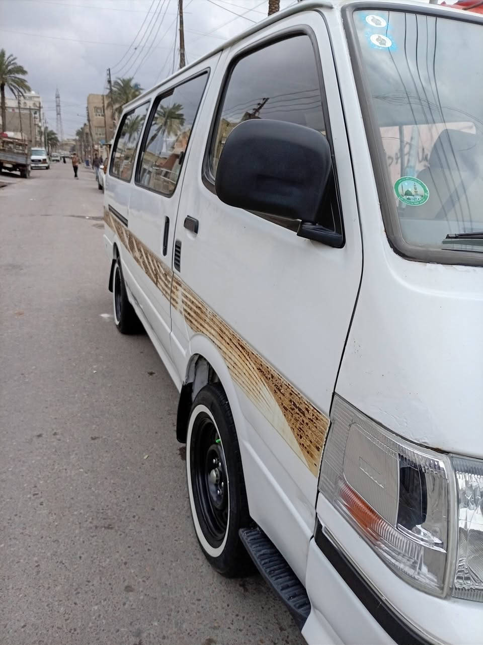 السلام عليكم جنبي موديل2015 للبيع مكفولة مكينة كير اكسل مكفولات تخم تاير مكاني بغداد السعر٧٥ وبيه مجال قليل للتصال على الرقم ***********
