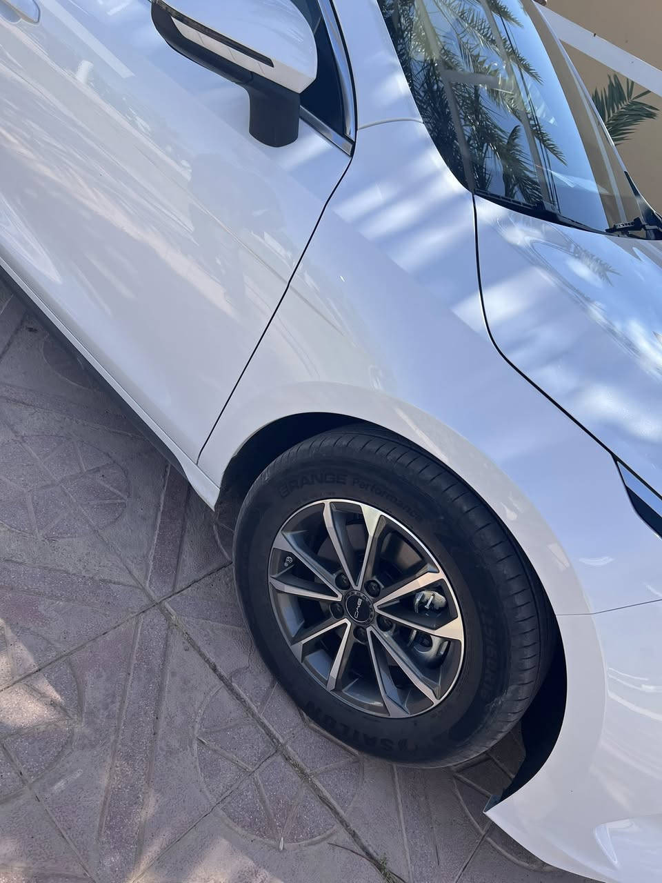 السلام عليكم
BYD
موديل ٢٥ رقم اربيل باسم المشتري
كفاله عامه ماشيه ٤ الف
فووول ويل كب داخل رياضي
السعر ٢٠ مليون اونص مع الرقم سعر جوه السوك
مكان خالديه
***********
