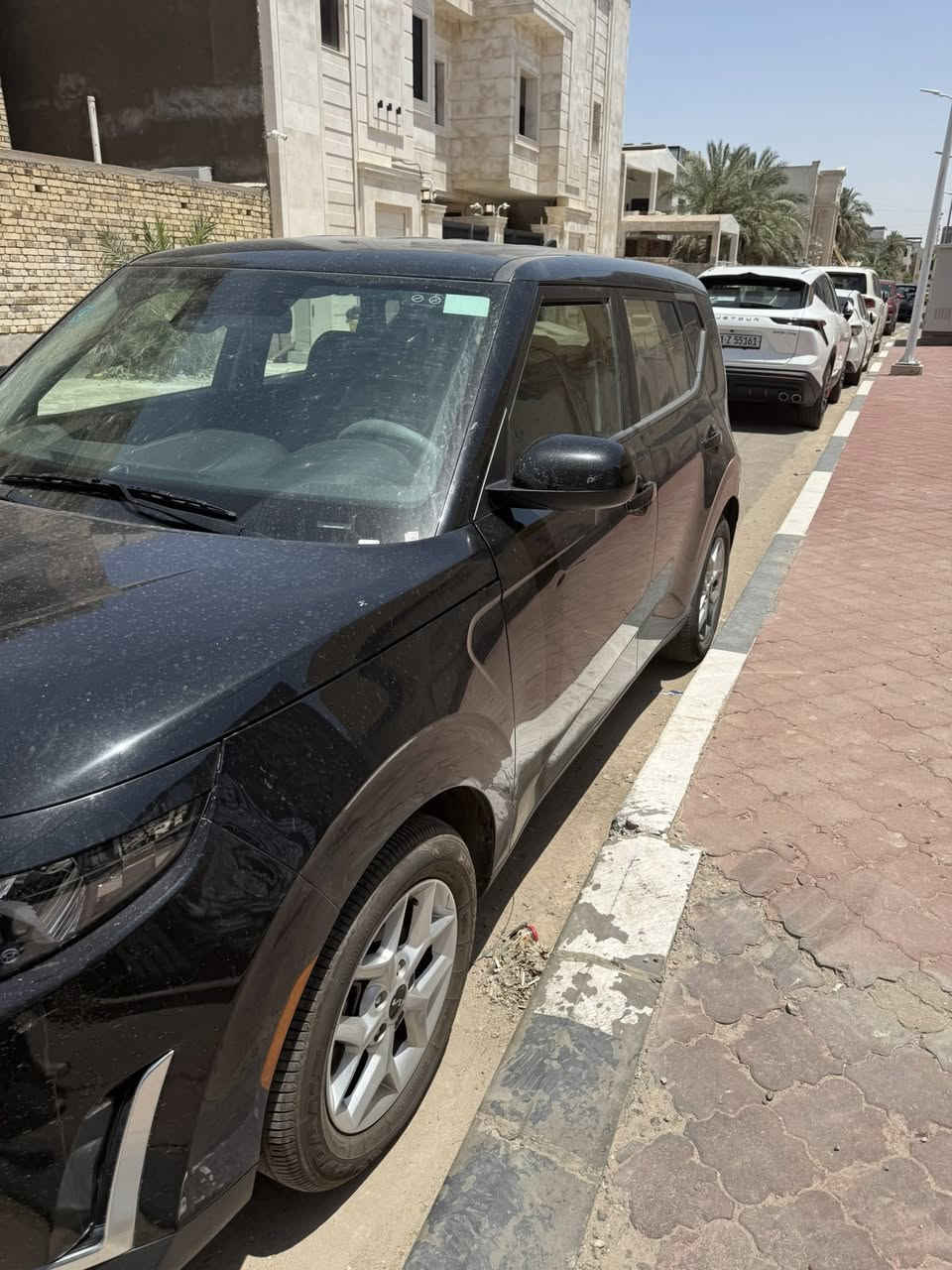سلام عليكم / من رخصة الادمن
اقرا الوصف زين
كيا سول وارد امريكي اللون اسود موديل 2024 ماشيه 57 الف كيلو وقابل للزياده صور الحادث موجوده السياره بدون صبغ كل القطع بلاد عدا الدعاميات بيها بارد بالبنيد مقدر شبر وبيها بارد بين الباب والجاملغ موضع بالصور هم مقدار شبر تقريبا وبيها كلير مأشره بالصوره فقط الشريط مال صندوق القريب من الدعاميه السياره جاهزه طخم تاير تبريد حدادية جديده شغل واطلع وين ما تريد مال جناي ومواصفات الستاندر المعروفه وبيها بالبنيد شويه رملت بهذا الهوى والعاصفه الاخيرة الي صارت البجم يحتاجله تطبيك البنيد ما كاعد عدل من اخذتها هيج يعني وما سويته بقى على حطته كلشي ذاكر بيها السيارة يرادلها بوليش ترجع بلاد  بدون ايرباك والصور كلها موجوده ورقم الشاصي موجود رايدها ب160 ورقه وبيها مجال  ورقمها شبه مميز رقمين مكررات موقع السياره البصرة 
***********
