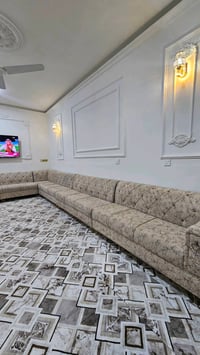 تخم استقبال عربي • قماش فاخر • حالة ممتازة