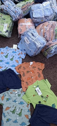 طقم أطفال • ملابس أطفال