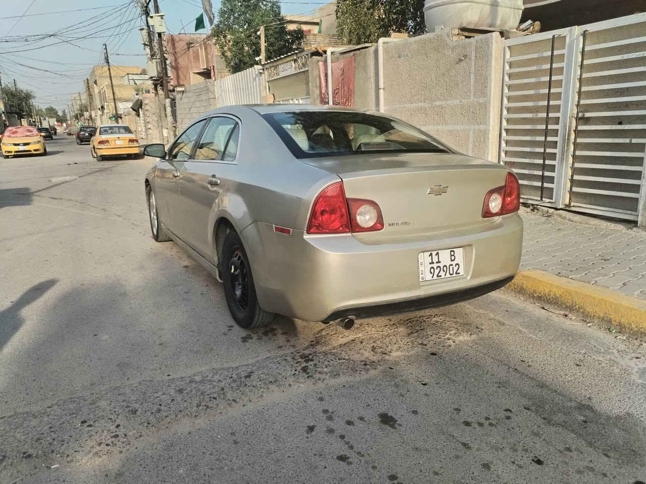 السلام عليكم ماليبو موديل 2010 رقم بغداد بسمي كير محرك مكفولات صدر جديد باتري جديد تخم تاير السياره مابيه اي نقص جاهزه للخير السعر 58 وبيه مجال مكاني بغداد *********** سياره صبغ عام
