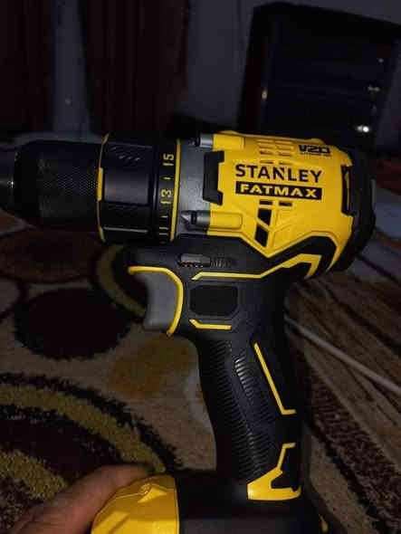 للبيع رقم التليفون بي واتساب.  ***********
