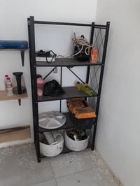 معرض تركي • بدون الغراض • رفوف جديده