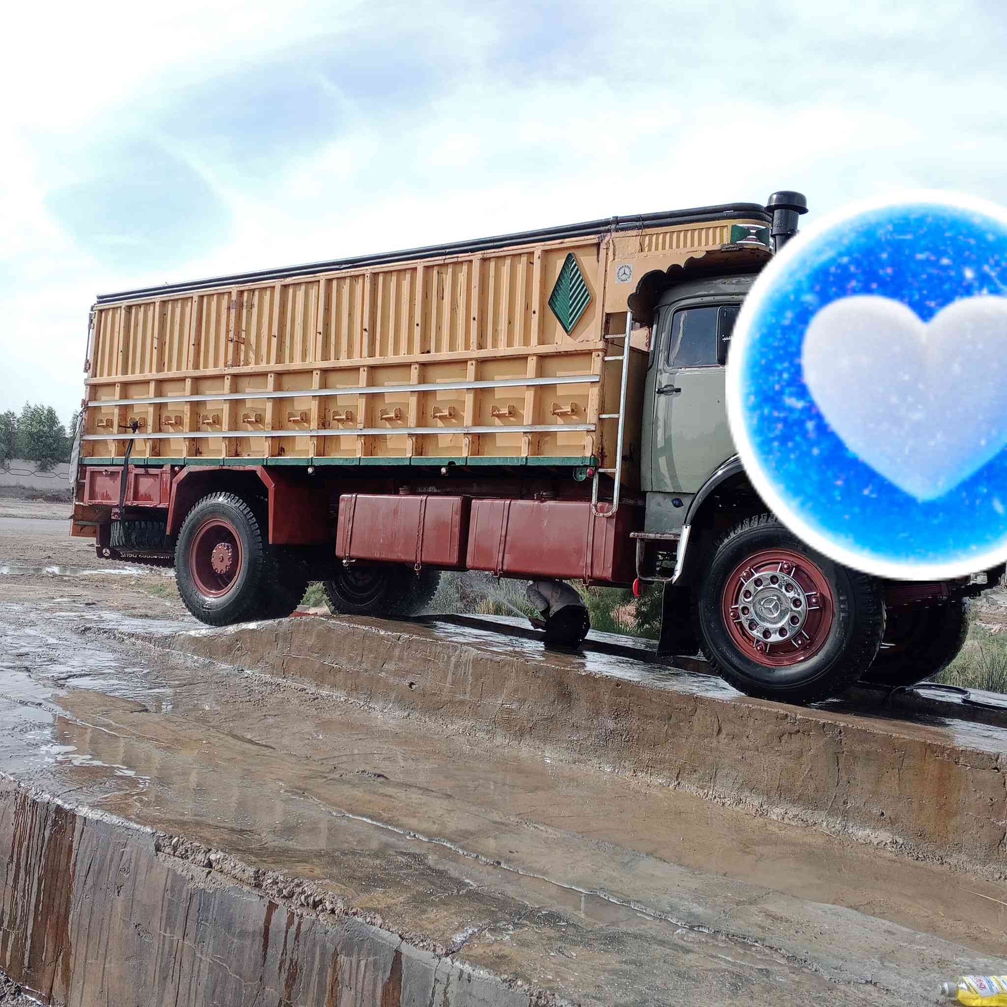 سلام عليكم ورحمه الله وبركاته بدي للبيع احلى من الصورة الاستفسار على الرقم ***********فايق و ابو يسف***********
