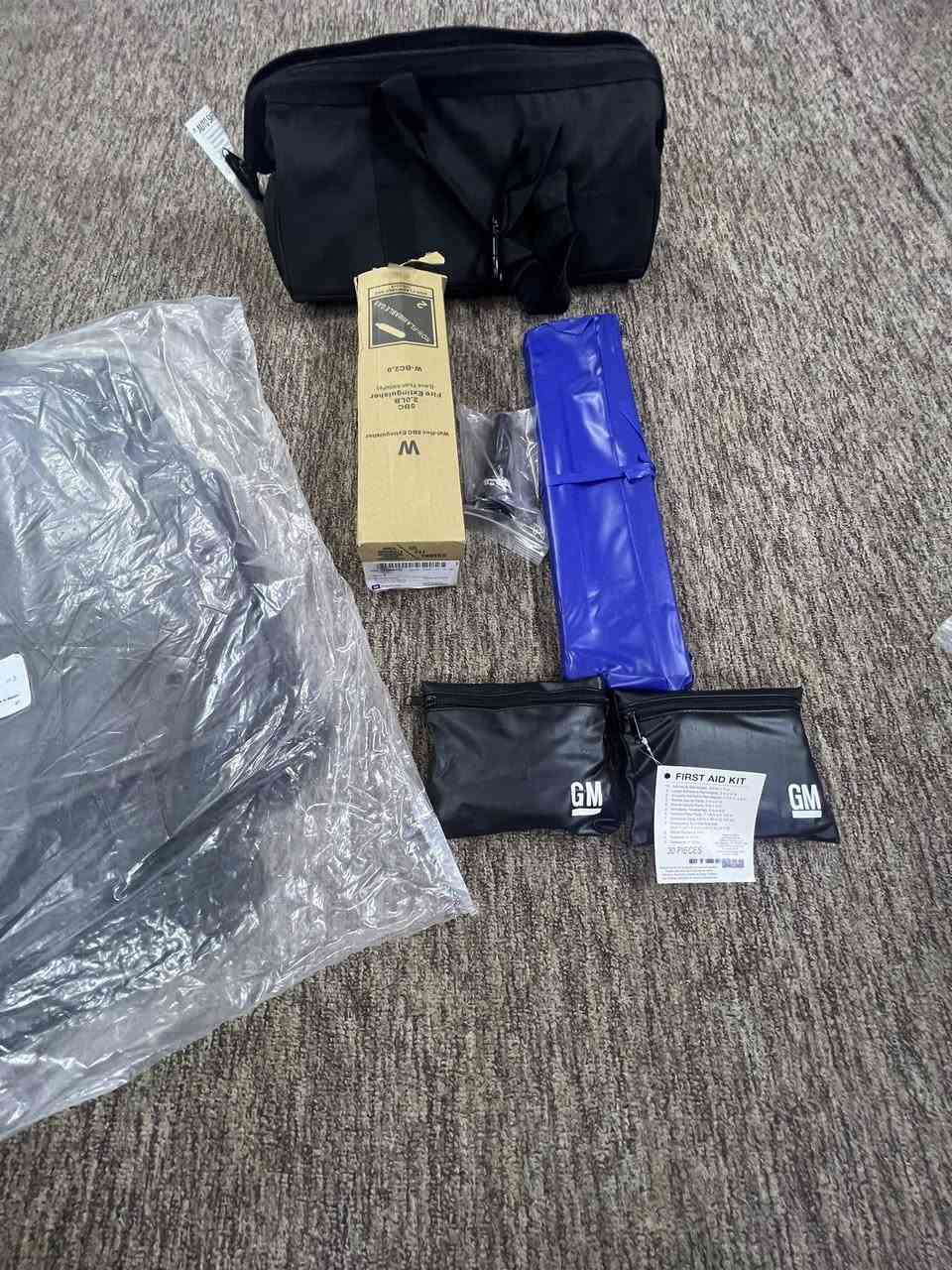 كاعيات جمسي 23او24 (sli)او(slt)معدات جمسي اصليه كامله هيه والجنطه السعر 225بيها مجال بسيط العنوان بغداد حي جميله الرقم ***********
