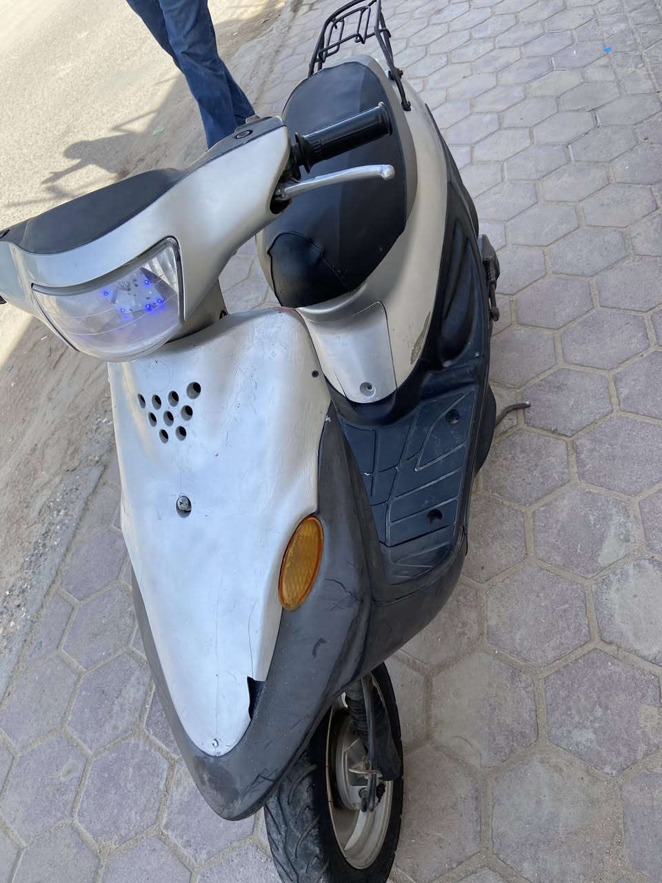 لسلام عليكم دراجه ٩ زروف للبيع نكره سلف وهندر كهربائيات كامله  دراجه كدامك مكينه ما مفتوحه بيه صبغ الكفر الكدام  دراجه كلها بلادي ما مبدل بيه شي  دراجه بيت السعر 500 وبيه مجال للشراي
رقم الهاتف:*********** مكاني بصره
