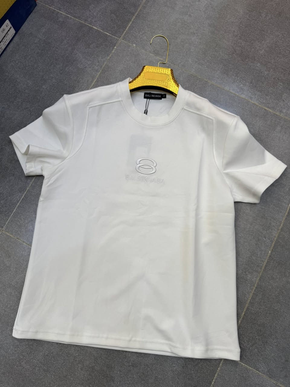ازياء ايبو 🫡

بدي ماركه  (BALENCIAGA)👌🔥

قياسات// 3XL………M

العنوان // طوز خورماتو .. داخل مجمع عماره الشريف📍📍

للاستفسار// 
وتساب 👈***********☎️
 
توصيل جميع محافظات 🚙
