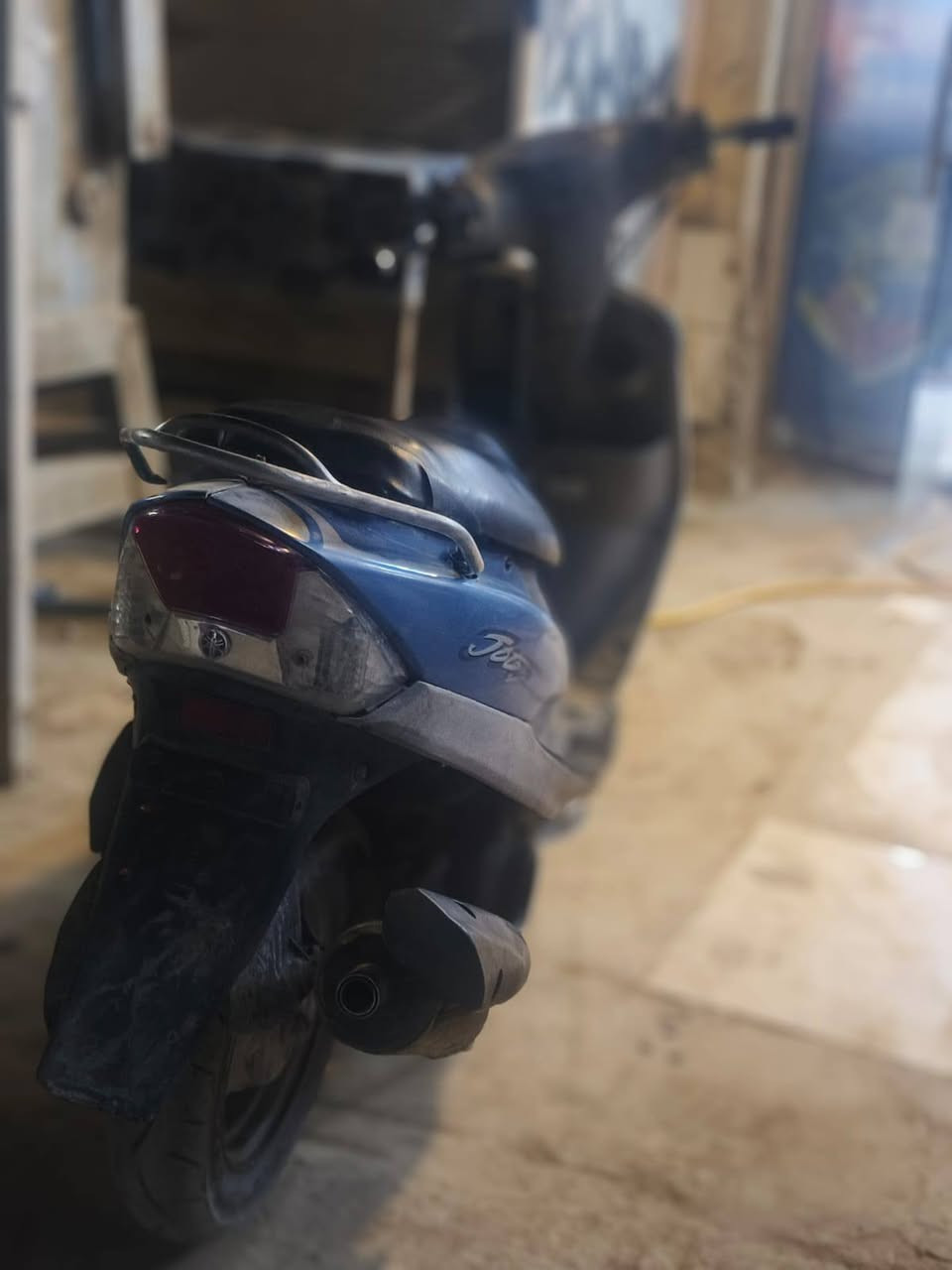 السلام عليكم منغولي كامله مكمله ماناقصها برغي شلعه معدل دراجه ناعمه الدراجه الوجه موجود وشاده مكاني نجف 
سعرها 450وبيها مجال للشراي 
الرقم ***********
