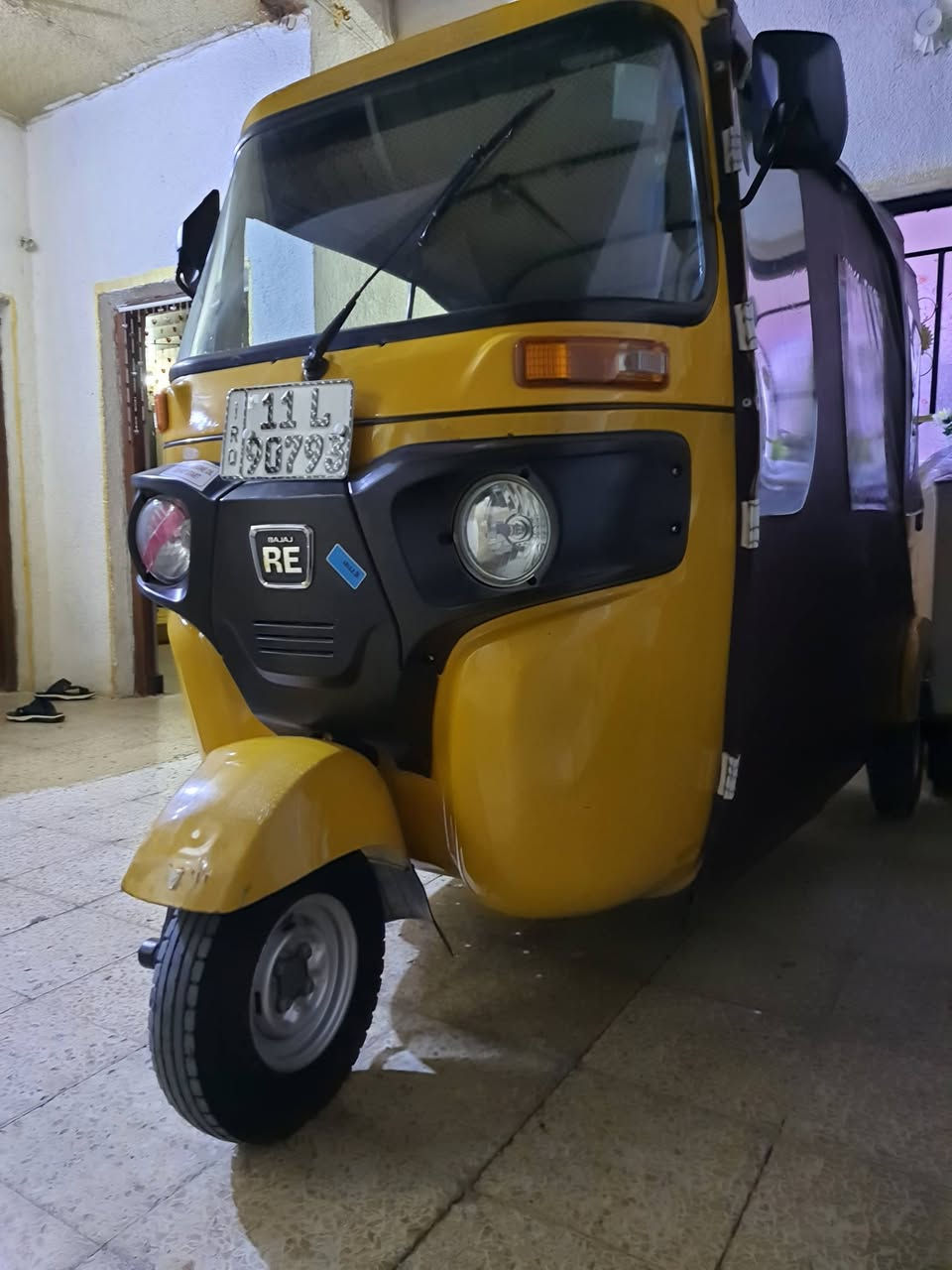 السلام عليكم ✨️🤍
للبيع تيك توك مؤديل 2021💛
 كفالة عامة مال جناي 
رقم وسنوية بسمي العنوان بغداد مدينة الصدر 
للستفسار راسلني او اتصال ***********
