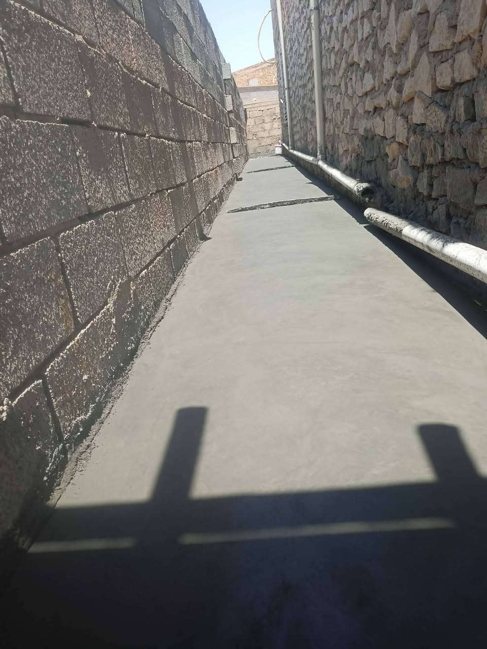السلام عليكم
جزء من عملنه حفر رصف صب ناعم خشن 
صب حقول دواجن بيوت بيتونات صحيات خارجيه رباطات نكر صحيات 
الي يحب نصبله يتفضل خاص او تصال ***********

