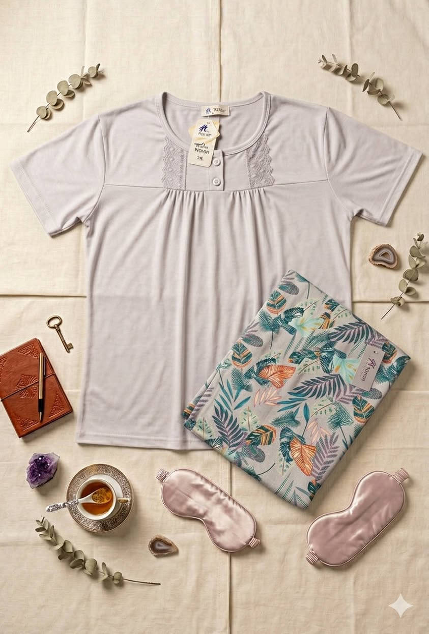 تراك  🚨  🚨
تراك نسائي فالينة زبدة 
سعر  ✅  8000 ✅ 

  قياسات L / XL / 2XL / 3XL 

4 الوان 

يوجد  توصيل جميع المحافظات 
للتواصل واتساب   ***********
