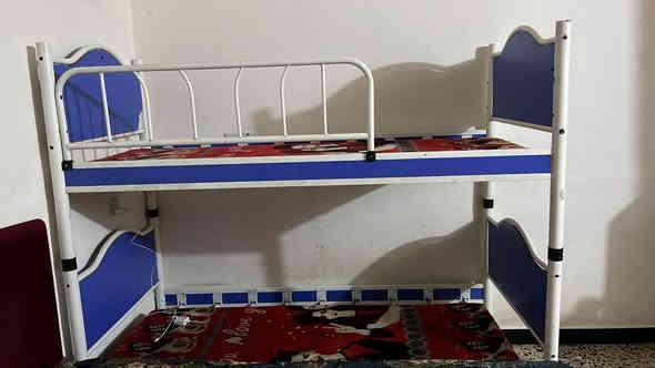 البلديات قرب معجنات عسل 
جربايه اطفال طابقين نضيفه    سعر ٩٠ ***********
