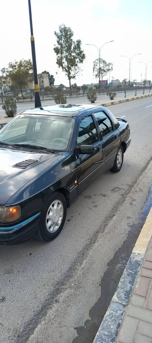 السلام عليكم ورحمه الله وبركاته 
فورد سيرا للبيع 1992
صبغ عام جماليه 
كير عادي محرك 20 قبغ اسود المرغوب محرك  شرط 
تبريد تدفا شغال تخم امامي خلفي شرط دبلات امامي خلفي تخم تيرات جديد باتري جديد استيرن مجمع كامل مل كيا ريوزينون علي ناصي  شاشه سماعات مال اوباما شاد عليه فضل من الله السياره ما يعوزه بس ستر الله سنويا لل 27شرط  التحويل مكاني *********** كورك ***********
