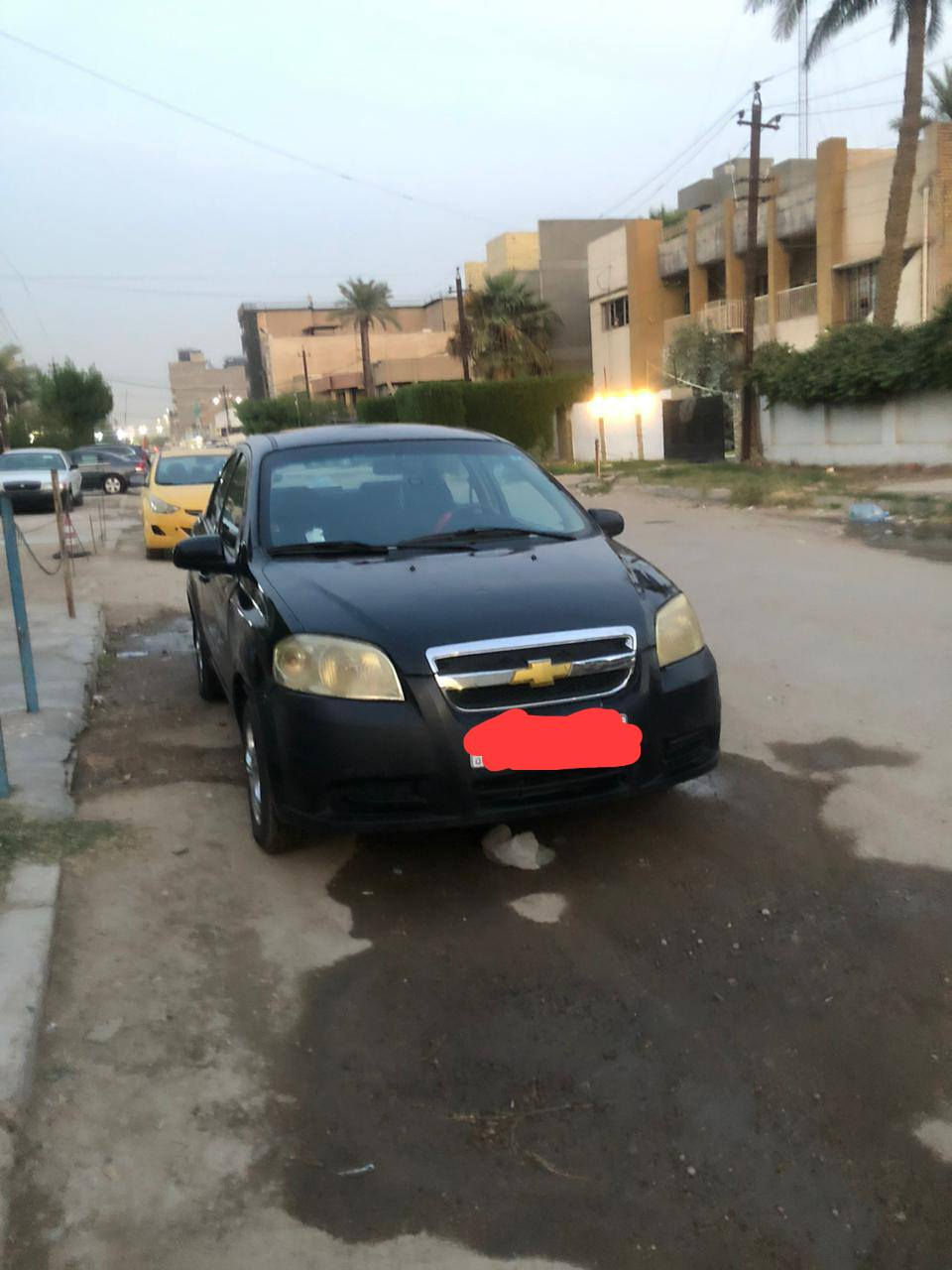 السلام عليكم شبابنا الغوالي
سياره افيو خصوصي موديل ٢٠٠٧ وارد امريكي 
كير عادي 
رقم بغداد وبسمي تحويل شوكت متحب 
تايرات الاماميه جدد 
تبربد شغال 
شاشه اندرويد 
حداديه ٧٠ بلميه 
سعرها (42$ ) وبيها مجال 
عنواني بغداد الكراده للستفسار الاتصال عل ***********

