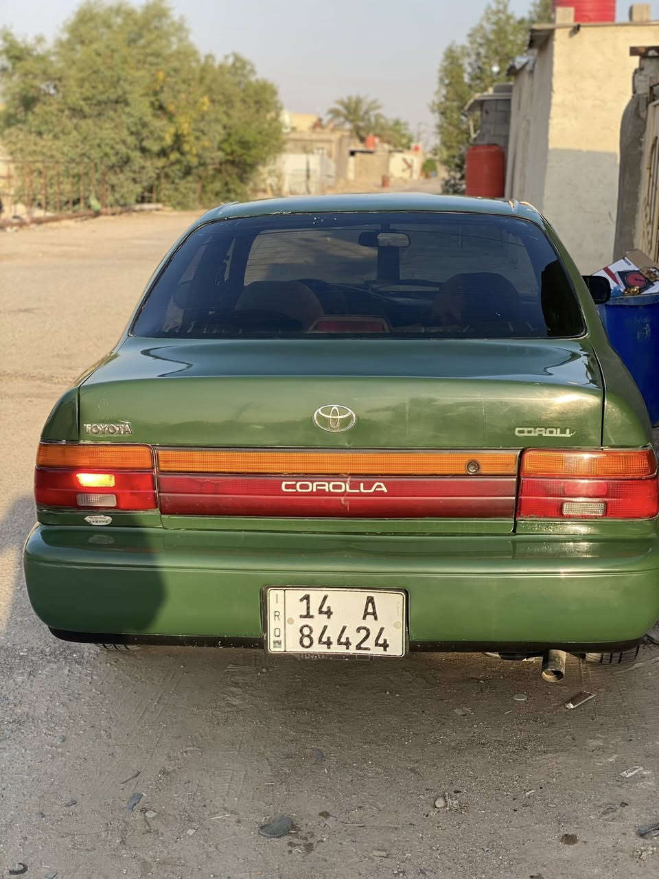 السلام عليكم اخوان كورلا موديل 92 محور
لون مميز زيتوني
رقم بصره انكليزي وسنويه جديده بسمي لغاية 2030 
مكفوله من الضربه القويه والكصه والنقل الجثه والعيب الشرعي مصبوغه صبغ جماليه فرن 
محرك وكير شرط كارتون 
تبريد ثلج 
كهربائيات وكيجات كله شغاله
سعر 55
العنوان البصره الزبير 
شراي يتصل ع هاذ الرقم 
***********
