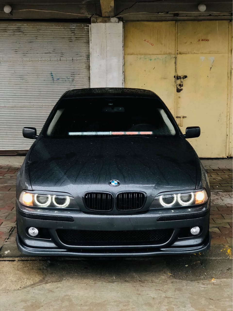 ماشاء الله له ماڵی هەموو لایەک
🦅BMW/1999/525Ai🦅
ئارم پلاستیک هەولێر بەشەرت 
شتی جوان و راقی دانسقە لۆک لۆک 
دەحەمی پێشو دواوەی M لۆک 
تەبرید بەشەرت 🥶
گەرمی بەشەرت😰
کارەبای بەشەرت پێشو پشتی بەشەرت دەبلو دارو بەردی بەشەرت هەتا بڵیی نەرمو خؤشە /هەیکەلیکی هەتا بڵیی جوانو رێکی هەیە 
لایت ئاڵقەوکامل زینۆنو حەدەسە بەس حەدەسەی ٢١٥ هەزاری پێدراوە  /رەقەم ئسڵی/ گێرو مەکینە بەشەرتی ١٠٠ فیتەر  دەکەڵو بوخار بەشەرت/کارەبایی بەشەرت / 525Ai دەبڵ دیجیتاڵ زۆر بەقوەتە ماشااللە تؤماتیک ٣گێر گێڕی حادیو سپۆرت مەزبوت فەقازی لاقی مازبوت بەنزین زۆر کەم دەخوا /بئ دەحمو لێدران/کامل سێرفز کراوە/پلاک نۆزڵ مەسفی فیت پەمپ ڕۆنی گێڕو مەکینەی تازەیە ئیفرۆی مەزبوتە   کوشن جڵدو کارەبایە کوشنەکانی دراوی نییە شاشە ئایپادە
موسو براوە بە شەرت/ناوی لە دەرئ جوانترە
سەیارەکە پێویست بە وەسف ناکا 
دەحامی بۆ دەحامی بەشەرت لە رەسمەکان جوانتر نەبو هەقی رێگات حایدی من 
بۆ زانیاری زیاتر *********** فایبەر 
وەتسئەپ
شوێن .رانیە رانية, السليمانية
