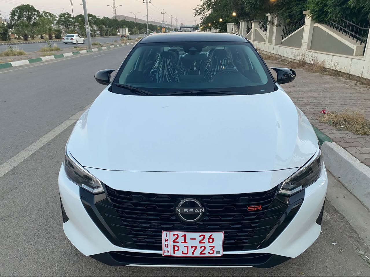 نیسان سێنترا بۆ فرۆشت SRبیلاد سەقفو شان ڕەش تەنها بێ سڵایدە مۆدیل 2025تەنها بۆنیت بۆیاخە بێ ناوگرتنو بێ ئیڕباک سەیارەکە نمونە جوانە قەپو چاڵی نییە ڕەقەم کاتی شکاوە بەس دومانگو دەڕۆژەکی ماوە بۆ زانیاری زیاترو تەفاسیل پەیوەندی بکەن*********** رانية, السليمانية
