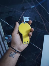 باج AA اصلي لون اصفر اني مغلفه مكاني بغداد الشعب السعر 50 وبيه مجال بس...