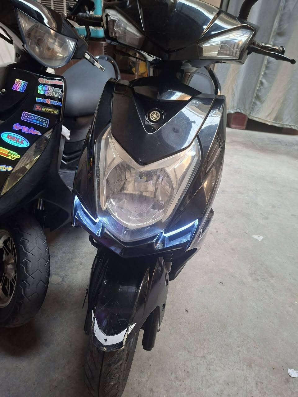 سكنس شمعه صيني بس على بلاد دراجه متسمع صوطها من تشتغل كهربايات بلاد تايرات مشيها وبلمشي ناعمه جدا جدا متسمع طسه ابد سعرها من الاخير 650قفبها بغداد رقمالموبيل *********** بلخدمه
