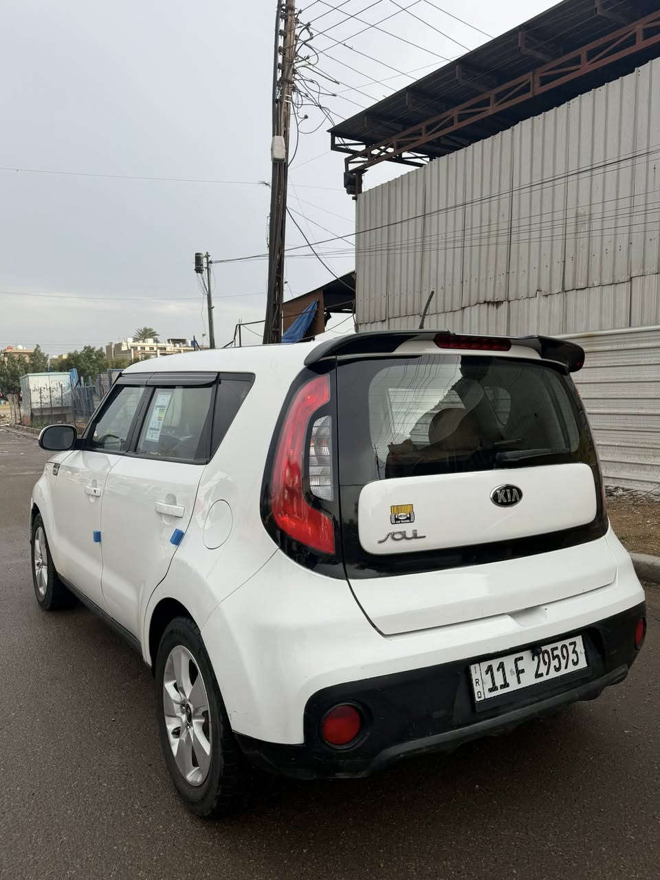 السلام عليكم صول 2018 وارد امريكي حادث باب وجاملغ وحافه البنيد صور الحادث مرفقه بلمنشور رقم بغداد انگليزي تحويل مباشر السعر ( 104$ ) مكانها بغداد زيونه ***********
سياره جديده وجاهزه بدون نقص محرك 1600 مكفول هوه والكير 
تبريد ثلج كشنات جلد شاشه جبيره وكامره خلفيه تحكمات ستيرن 
ماشيه 44 الف الشراي يتصل
