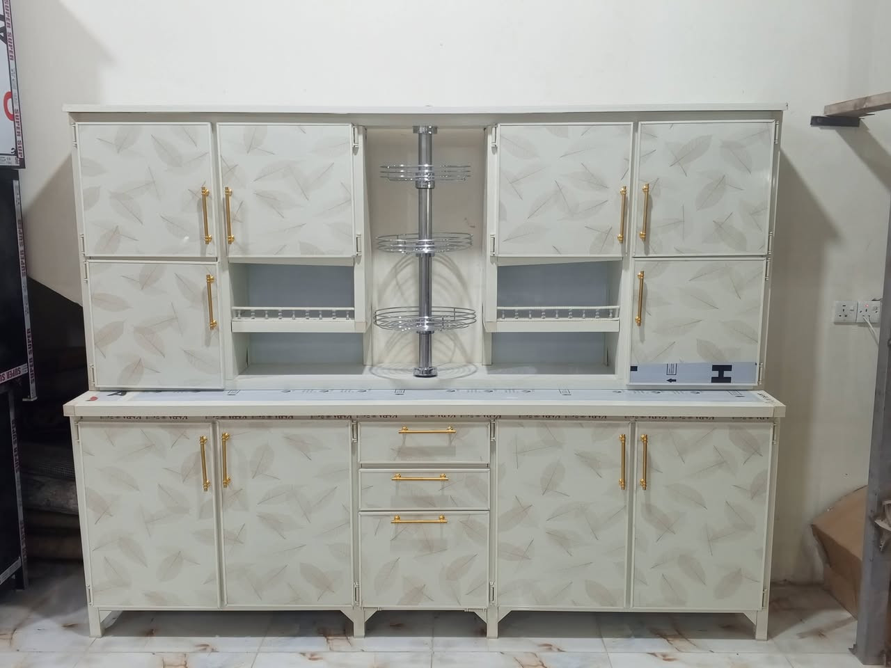 بسم الله متوفرات وبكل القياسات الموجوده بلسوك نوعيه حلوه وهم سعر مناسب زورونا سامراء شارع الفين مجمع السليمانية او اتصلو علينا نرحب بيكم بكل وقت متواجدين واتساب ابو ابراهيم (***********)
