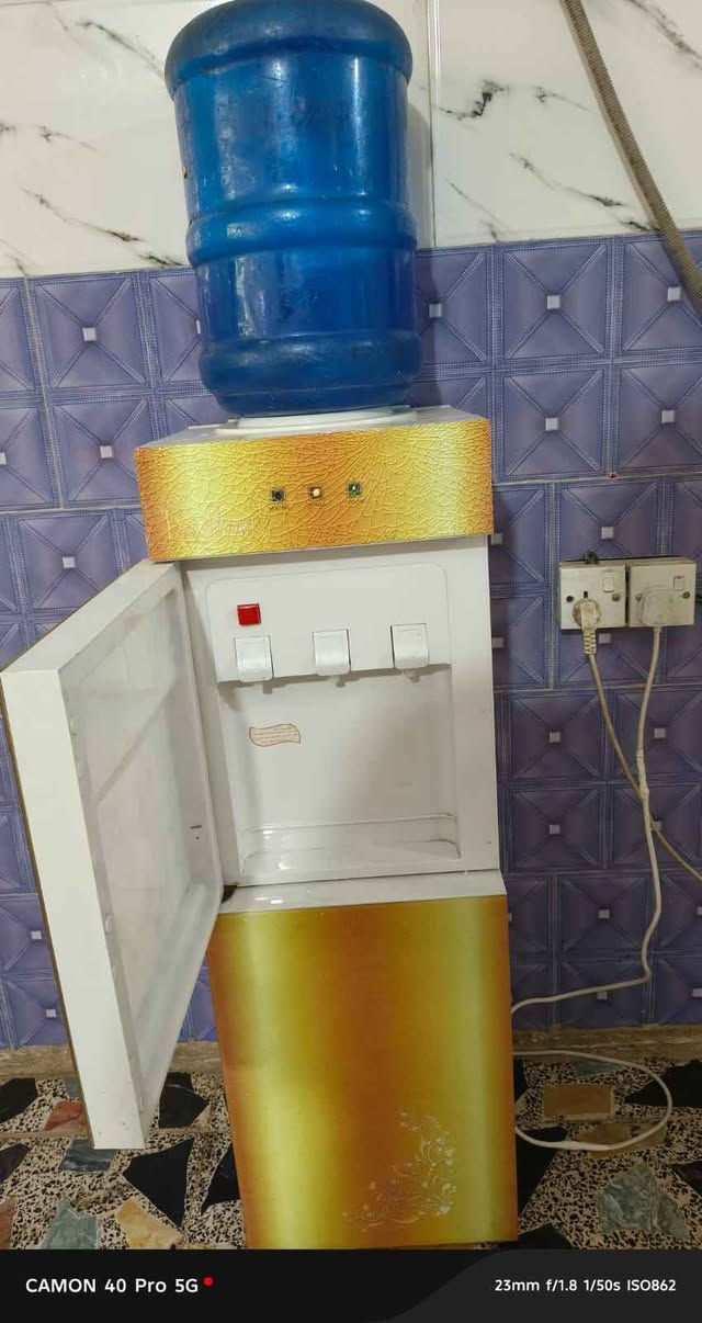 براد شغال حار بارد ثلاجه نضيف ماشالله دقايق يبرد سعر 60 بي مجال عنوان بغداد فلكه حي النصر قرب العبيدي لايوجد خدمة توصيل بغداد, العراق


**إذا كنت صاحب هذا الإعلان وتريد حذفه لأي سبب، رجاءا أرسل رسالة إلى الدعم الفني**
