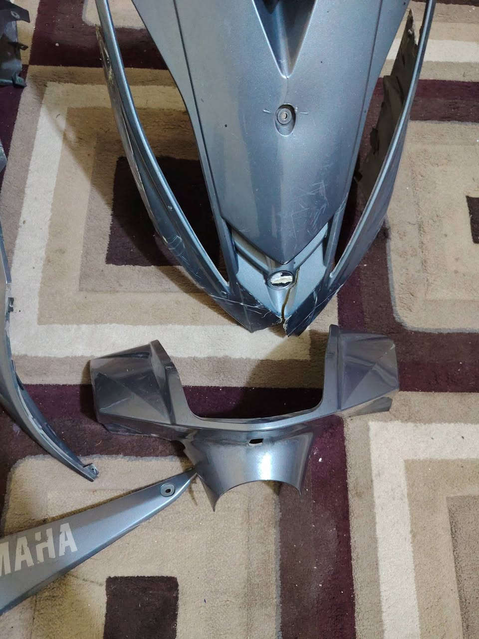 سلام عليكم كفر جيتر ار اصلي بي ضرر بل بجم ونقص تريشه ارجع وكول اصلي السعر 75.....  *********** بي واتساب موجود بكل الوقات
