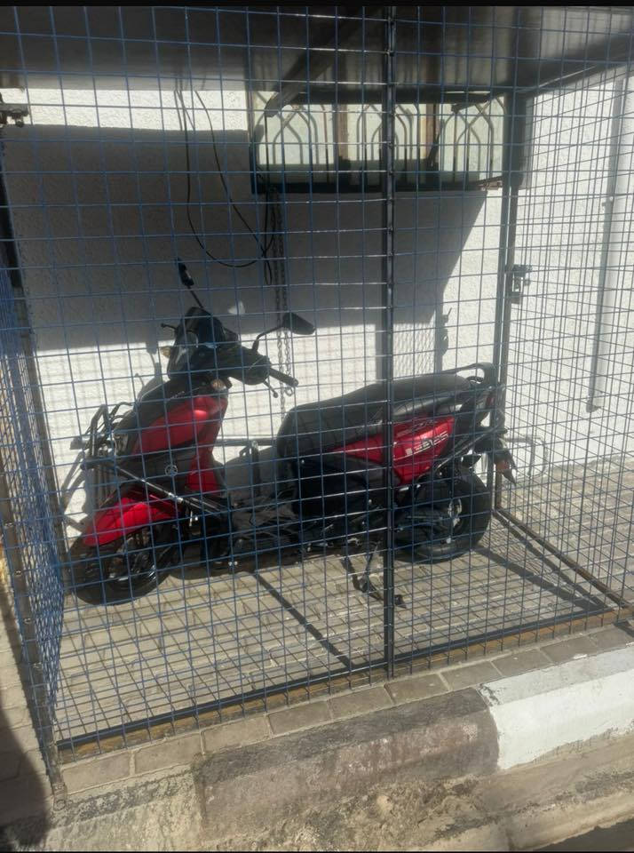 السلام عليكم موديل 22مرقم مثنى محرك بلادي كفرات اصلي درع مشدود دراجه استعمال جدا نظيف  للتفاصيل *********** موجود وتساب
