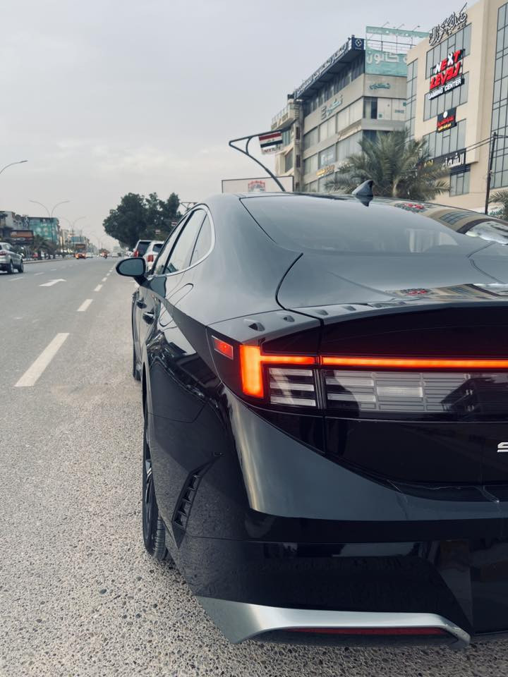 من رخصت اخواني وحوش الدورنكو
‏‎سوناتا 2024
السعر 210
ماشية 7 الف
حادثهة قطعة واحدة فقط جاملغ عكس السايق
مبدل بقطعة اصلية بدون دواخل بدون اي شي
‏‎حجم المحرك 2.5 بانزين 
‏‎فول عدا الفتحة
‏‎تشغيل عن بعد
‏‎المقاعد: كهربائي  + تدفئة 
‏‎٥ وضعيات قيادة
‏‎نظام car play 
‏‎لايت لد 
‏‎بك لايت لد 
‏‎ترحيب
‏‎دشبول الاكتروني 
‏‎شاشه كبيره 
‏‎كير تعليك 
‏‎اوتو ستوب
‏‎اوتو هولد
‏‎رادار
‏‎نقطة عمياء
‏‎رادار خطوط شوارع
‏‎فوول تحكم ستيرن
‏‎رقم اربيل 
‏‎
 مكان السيارة النجف
للاستفسار

***********
