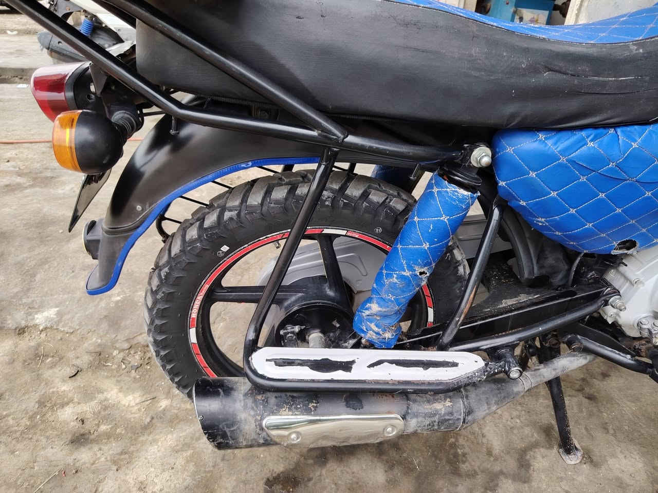 السلام عليكم دراجه كلش نضيفه 2019 دراجه خير من الله مكفوله كفاله عامه محرك كلش نضيف سعر مليون وبيهه مجال حك الجيه للتواصل الاتصال على الرقم ***********
