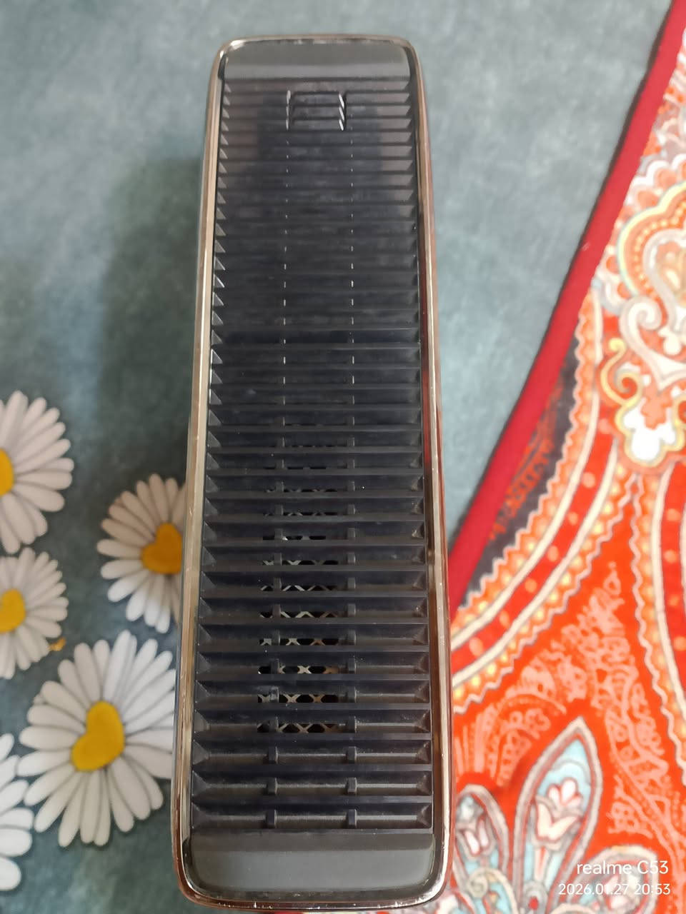 السلام عليكم عندي ابيلي اكس بوكس معاه يده ناقصه بطاريه
سعر البلي70 او بيه مجال 
الرقم ***********
