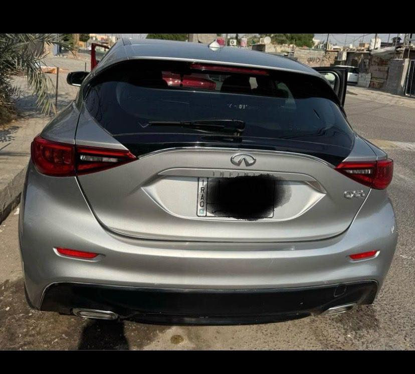 انفنتي مديل 17 
Qx30 
رقم مثنى الجديد بسمي 
مكانها بصره حره 
سعرها 100
محرك 2000 تيربو
***********
حدثها بجم 
وبيبان كلين من امريكا

