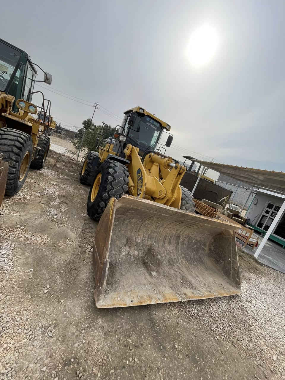 السلام عليكم شفل موديل ٢٠١٣ بموديله رقم بغداد مكاني حله معارض النيل معرض ابو عزام المعموري السعر ٢٩٠ وبي مجال 
***********
