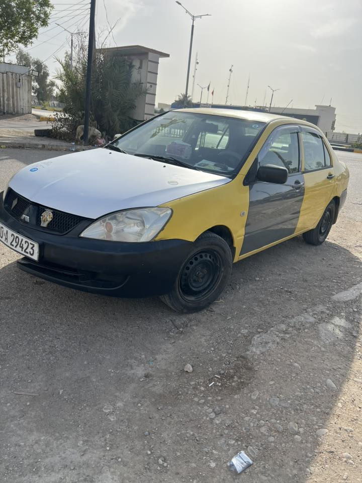 سلام عليكم لنسر مديل ١٠ للبيع سيارة جاهزه من كلشي بيهه باب مبدل وبنيد بدون داخل رقم ديالى السعر ٦٧ بيهه مجال بصيط غير متواجد عل فيس  مكان سياره بعقوبه.   ***********
