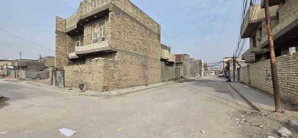 سلام عليكم مرخصةمديرالاكروب المحترم بيت زراعي ٥٠ متر هيكل عله فرع رئيسي  شارع ١١ متر  كماليه حي السلام شارع المستشفى خدمات كامله تبليط ماء مجاري كهرباء انترنت مولد ذهبيي
سعر مناسب ومستعجل  اتصال ***********
