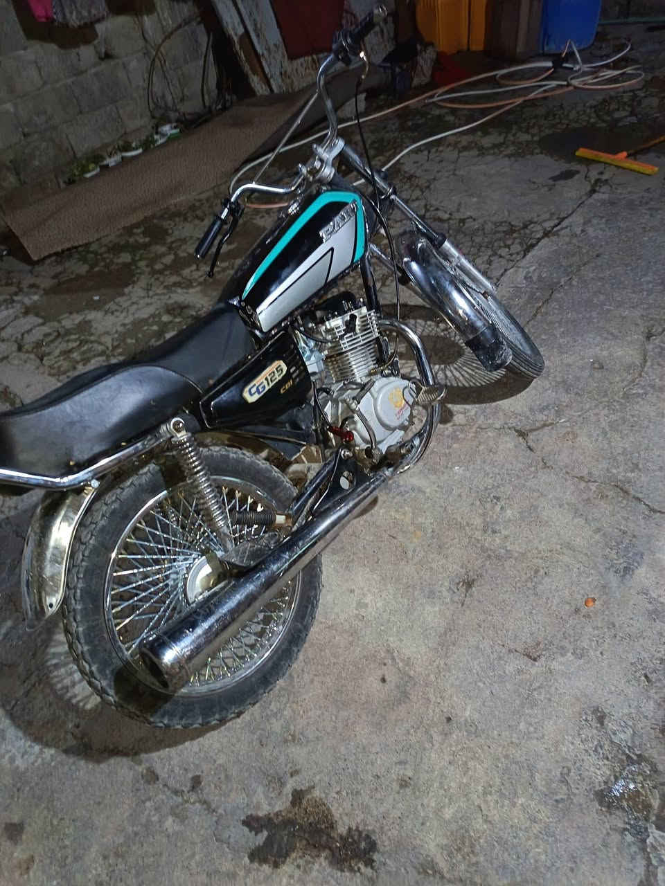 تايكر 2018 محرك شرط كلو جديد كبريتها جديداه طفريات جديد دبلات جداد اويالها جديد كلو جديد شديتهم مال وحد جناي بس قبق الفوك انكطم البرغي السعر 300 وبي مجال وهذا الرقم ***********
