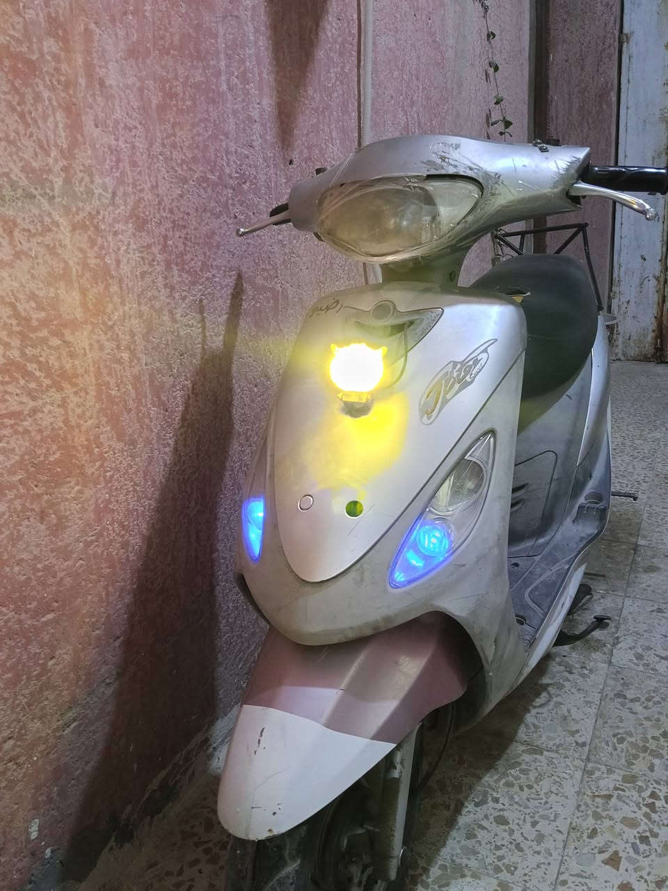 دراجة ماكس للبيع ما مفتوحة كهربائيات كلها شغالة 
نقصها باتري مكاني ناصريه حي الشهداء السعر 400 
***********
