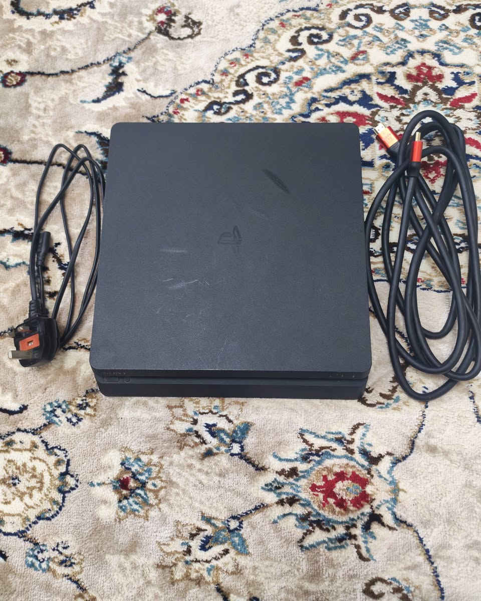 السلام عليكم
جهاز PS4 سلم للبيع ذاكرة(500) نضام قابل للتهكير
جهاز نضافة(70٪)
السعر(180)وبي مجال راسلني وسهله
مكان بغداد الشعب يوجد توصيل في المناطق القريبة
الرقم ***********
