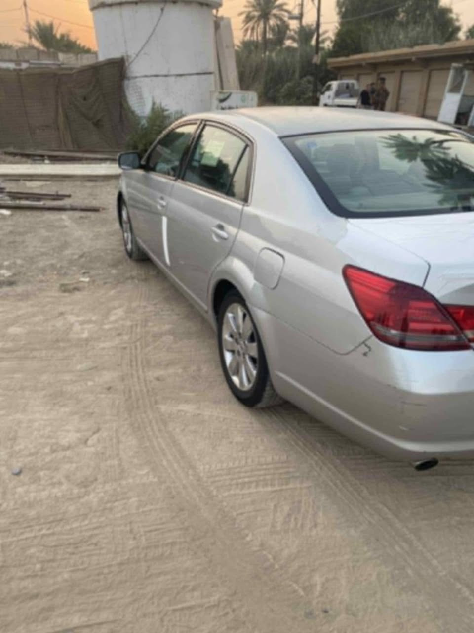 سلام عليكم افالون موديل 2008 رقم بغداد مشروع وطني سياره مكينه كير تبريد تخم تاير صدر نظيف سياره مصبوغه عام بها طخه بالشامول لغ الخلفي فقط سياره خير من الله السعر 82 وبيها مجال رقم الهاتف*********** العنوان واسط الصويره مكلف بالنشر
