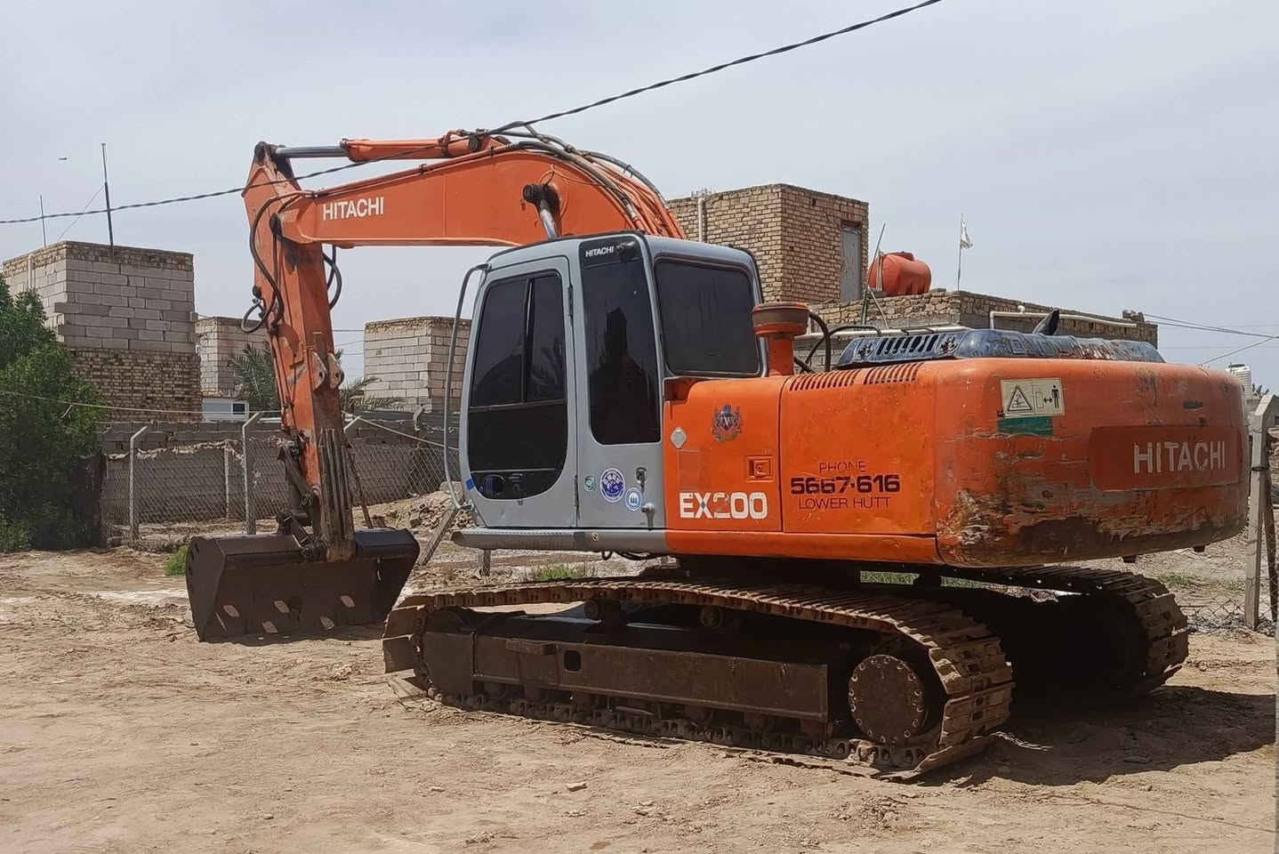 السلام عليكم
على بركه الله 
للبيع حفارة فايف موديل 99 ✅
رقم قادسية الماني تحويل مباشر ✅
ماسسة نقار جاهزة للعمل ✅
محرك ومضخة وحدادية كفالة جاهزة للعمل 👍🏻
ما بيها اي نقص قطرة نضيح ما بيها 💚
كفالة من كل شي 👍🏻
جاهزة للعمل الشراي يتصل 🧡
‏‪.    ***********‬‏اسيا📞
‏‪***********‬‏.    اثير 📞

