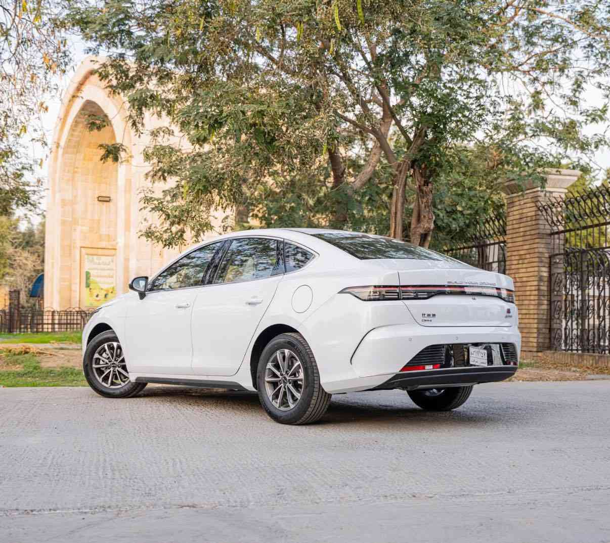 — وصلت BYD الجديده Destroyer 05 DM-i 2025
✅🌲✅ د.ع 18.250.000✅🌲✅ 

🔋هايبرد ( DM-i) يجمع بين الأداء والكفاءة 
⚡️مدى كهربائي يصل حتى 55 كم بالشحنة الواحده 
🛣️مدى كُلي طويل يجمع بين البنزين والكهرباء 
🖥️ شاشة ذكية قلابة + عدادات رقميه بالكامل
💺 مقاعد مريحة ومساحات رحبة بتصميم عصري 
🚨نظام لمساعدة السائق بأحدث تقنيات الأمان 

 — فول مواصفات 
🔸 حساس خلفي 
🔸 بصمة وتشغيل عن بعد  + كارت تشغيل
🔸 بصمة ابواب
🔸 شاشة وسطية قلاب
🔸 مثبت سرعة + تحكمات ستيرن
🔸 لد امامي خلفي
🔸 داخل جلد ابيض
🔸 تبريد قطعتين
🔸 ويل كب حجم ١٦

🚀سيارة أنيقه ، اقتصاديه  ، وذكية … خيارك المثالي لعام 2025 

📍🔹 بغداد – الكريعات 

📞 للاستفسار:
***********__ ‭0770 459 8642‬_ ‭0781 777 6554‬
