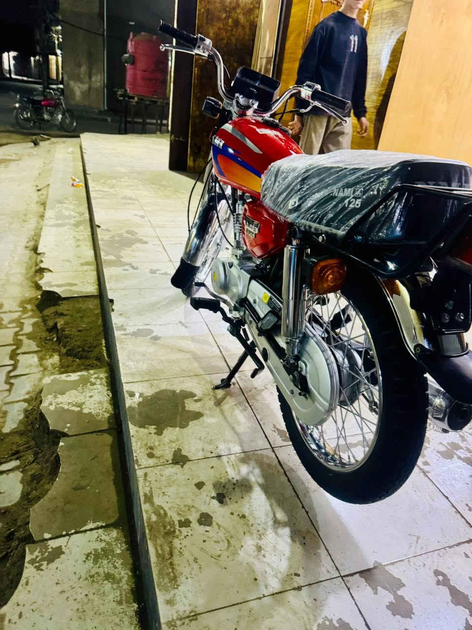 للبيع سكنر
#مكلف 
السلام عليكم 

نامة سكنر للبيع 

عنواني ميسان سوق النجارين 
الدراجة كفالة 
مكلف بالنشر لحد يراسلني 
هاذ رقم راعيها ‭0773 784 6753‬
