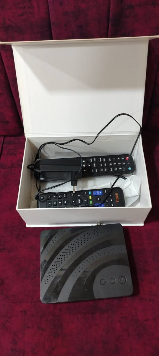 تاكير T3000فريفر سيرفر خلصان بي سس كام السعر 80 الف بي مجال غراط كامل اتصل رقم ***********
