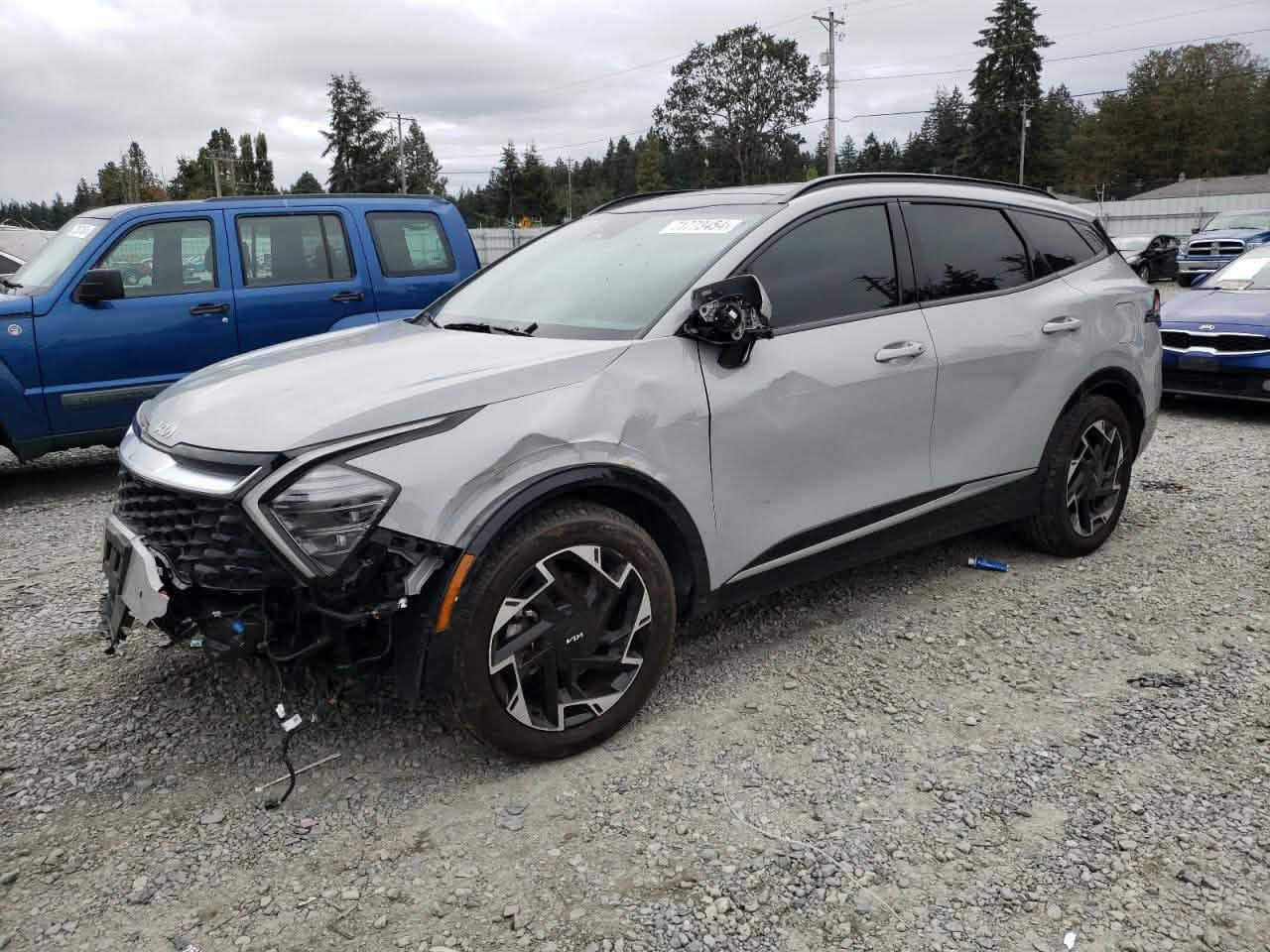 السلام عليكم للبيع سبورتج 23 برستيج
بدون رقم 
ماشية 45 ميل 
بدون ايرباك
سيارة جديدة
صور الحادث مرفقة
تعديل على البارد
***********
