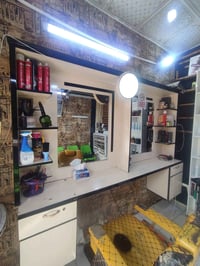 ميز حلاقة • للبيع • كوت زويريجات