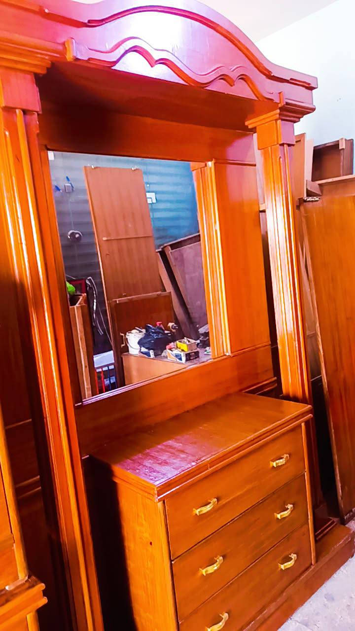 غرفة ام 6 ملحق  ام دنك زان داخل وخارج صاج شغل ثكيل ضهر كنتور جرجوبة براغي زاوية كنتورية بابين جديدة جدا استعمال قليل بغداد الشعب ***********
