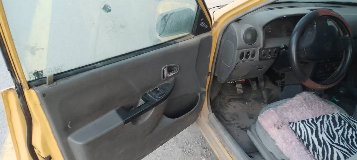 سلام عليكم سايبا 2012 بلاديه بد تبديل باب الأيمن متروكه اقل شهر كلش نضيفه بس يرادلهه غسله قويه سعر 27 وبي مجال قليل *********** وتدلل
