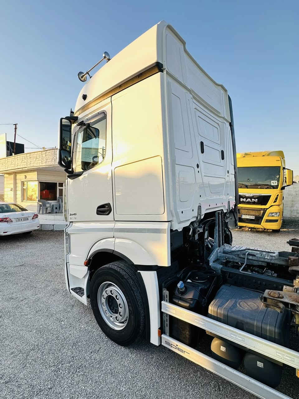 🏁معرض بابل.سليمانية 🏁
🤍ماشاءالله تبارك الله 🤍
موديل (2018)🇩🇪🇩🇪🇩🇪
حجم  (2545)om471💪
دخول (جديدة 2026)🧿
مواصفات (فول.فول)🚛
ماشية (850km)🏁✈️
(سيارة عدد2 جديدة)
( طايرة جديدة)
 السعر (👍)
مكفول كفالة عامة 
***********
واتساب 📞☎️
*********** 
العنوان.سليمانية 📍
